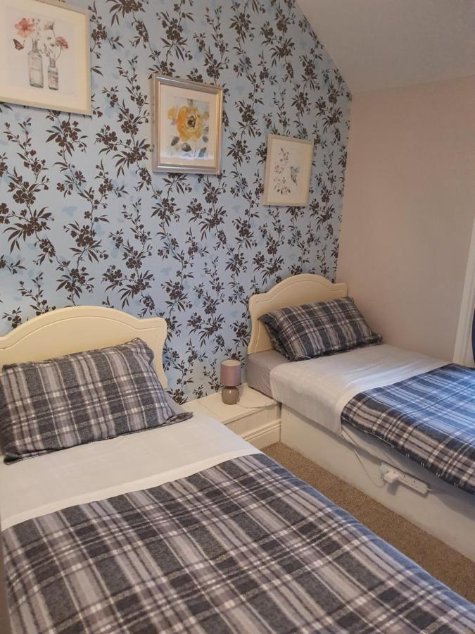 Gordon's Guesthouse Loughrea Extérieur photo