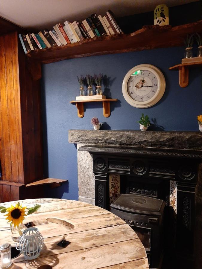 Gordon's Guesthouse Loughrea Extérieur photo