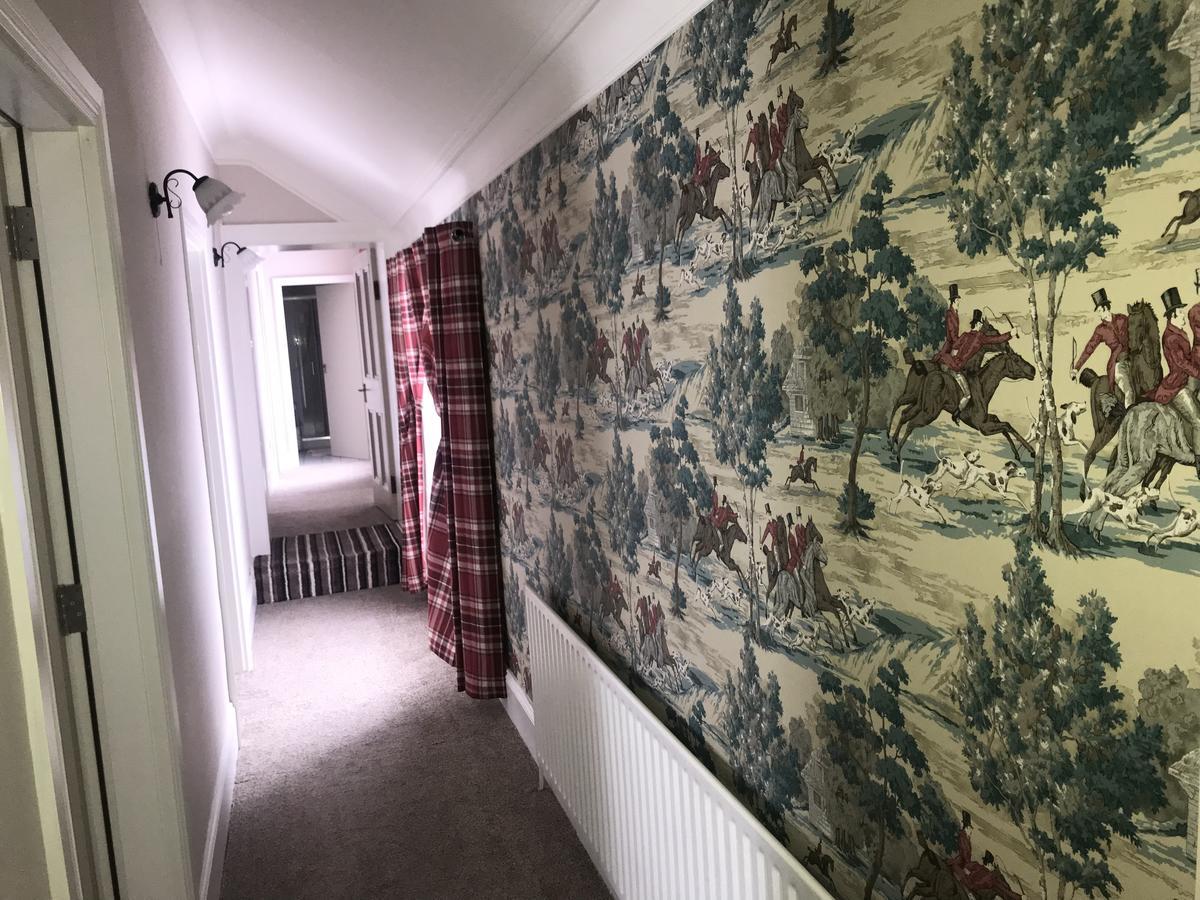 Gordon's Guesthouse Loughrea Extérieur photo
